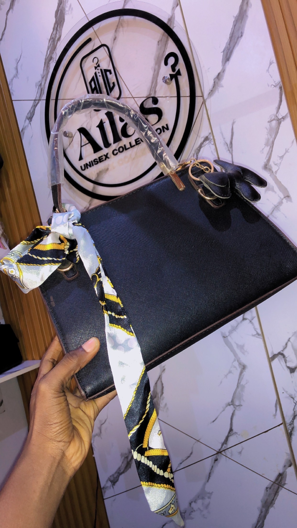 Black and white big bag